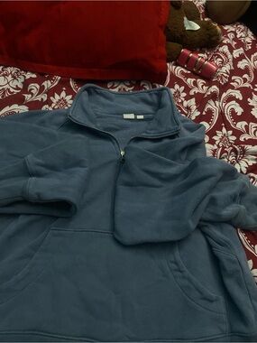 GAP Lightweight Pullover in Dusty Blue